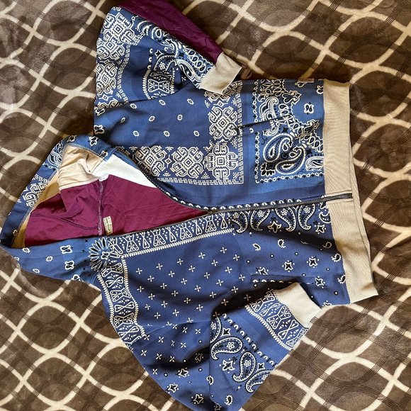 Paisley Zip Hoodie (Large) - Picture 8 of 9